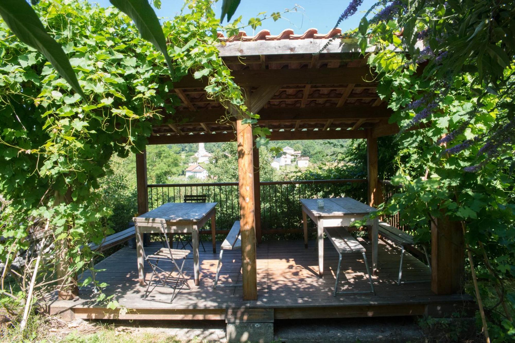 Les Ondines Hotell Gembrie Exteriör bild