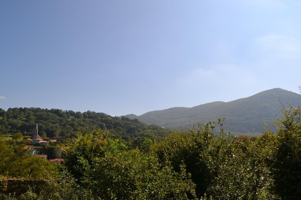 Les Ondines Hotell Gembrie Exteriör bild