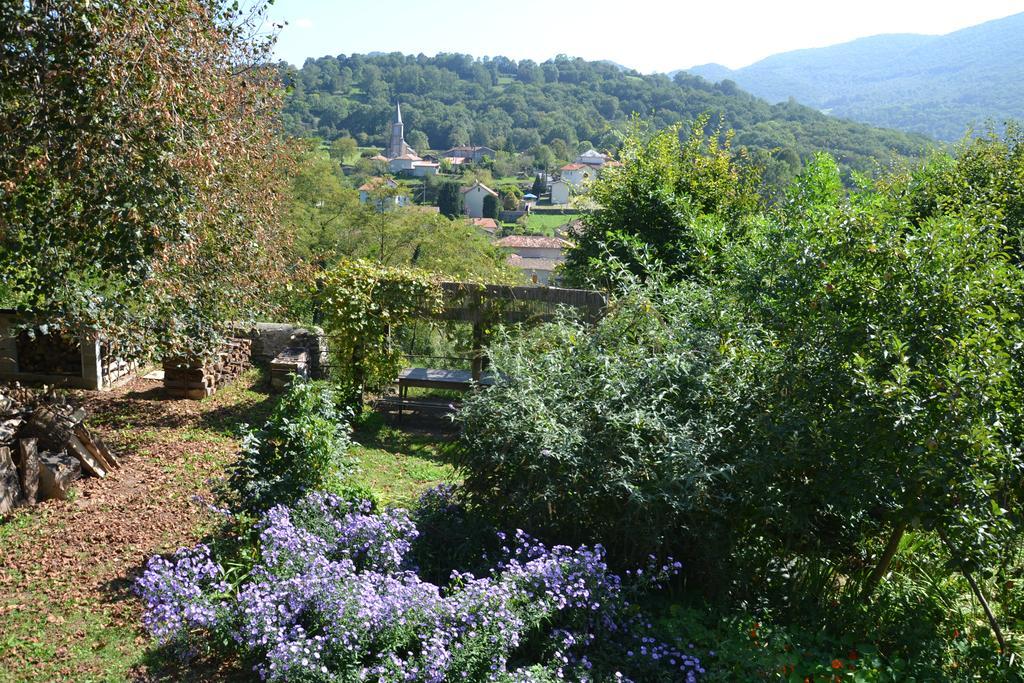 Les Ondines Hotell Gembrie Exteriör bild