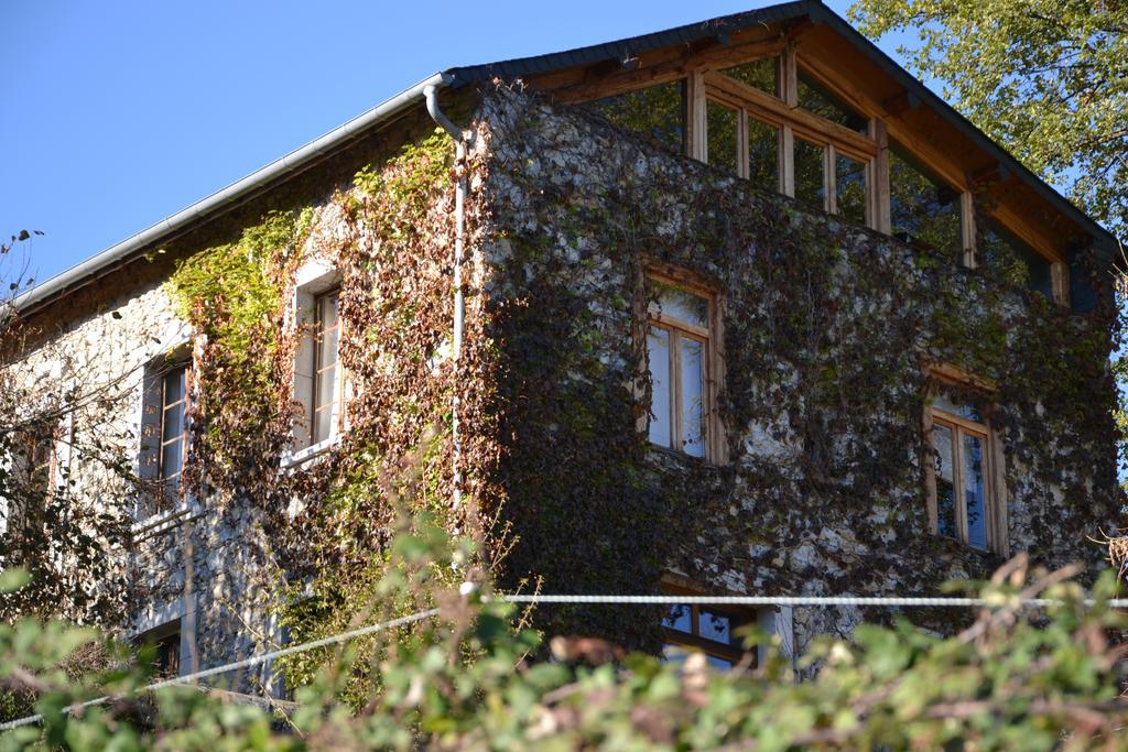 Les Ondines Hotell Gembrie Exteriör bild